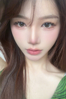 与君初相识恰似故人归